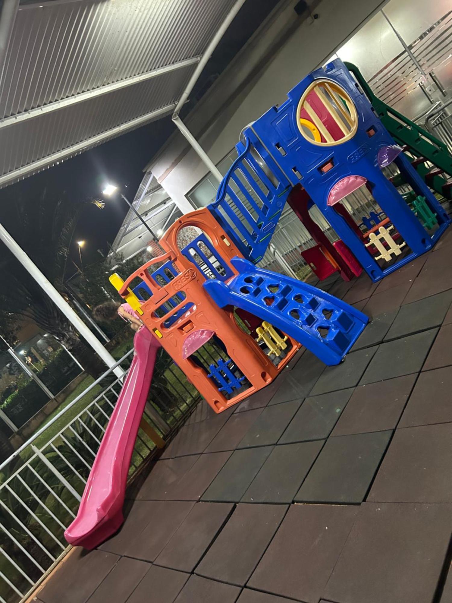 Ap Completo Vista Para Rua Arcond Wifi Piscina Londrina Zewnętrze zdjęcie
