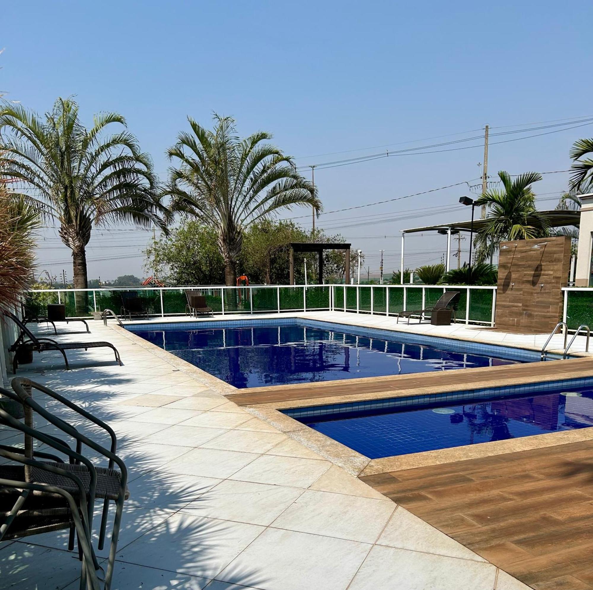 Ap Completo Vista Para Rua Arcond Wifi Piscina Londrina Zewnętrze zdjęcie
